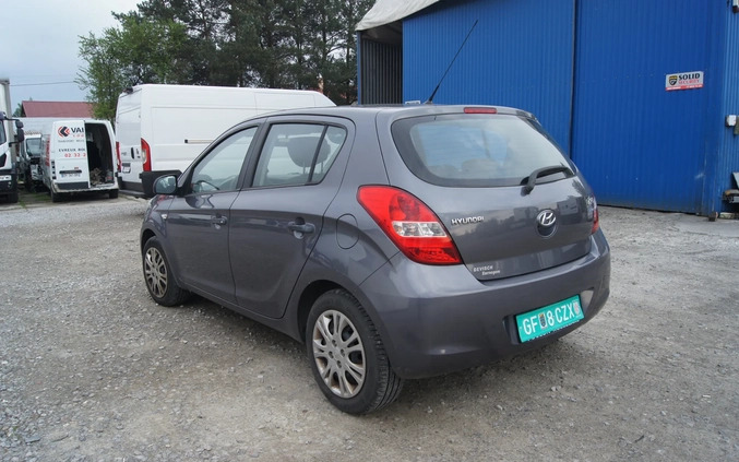 Hyundai i20 cena 16000 przebieg: 201647, rok produkcji 2011 z Bielsko-Biała małe 67